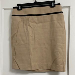 Ann Taylor Size 2 Beige Skirt